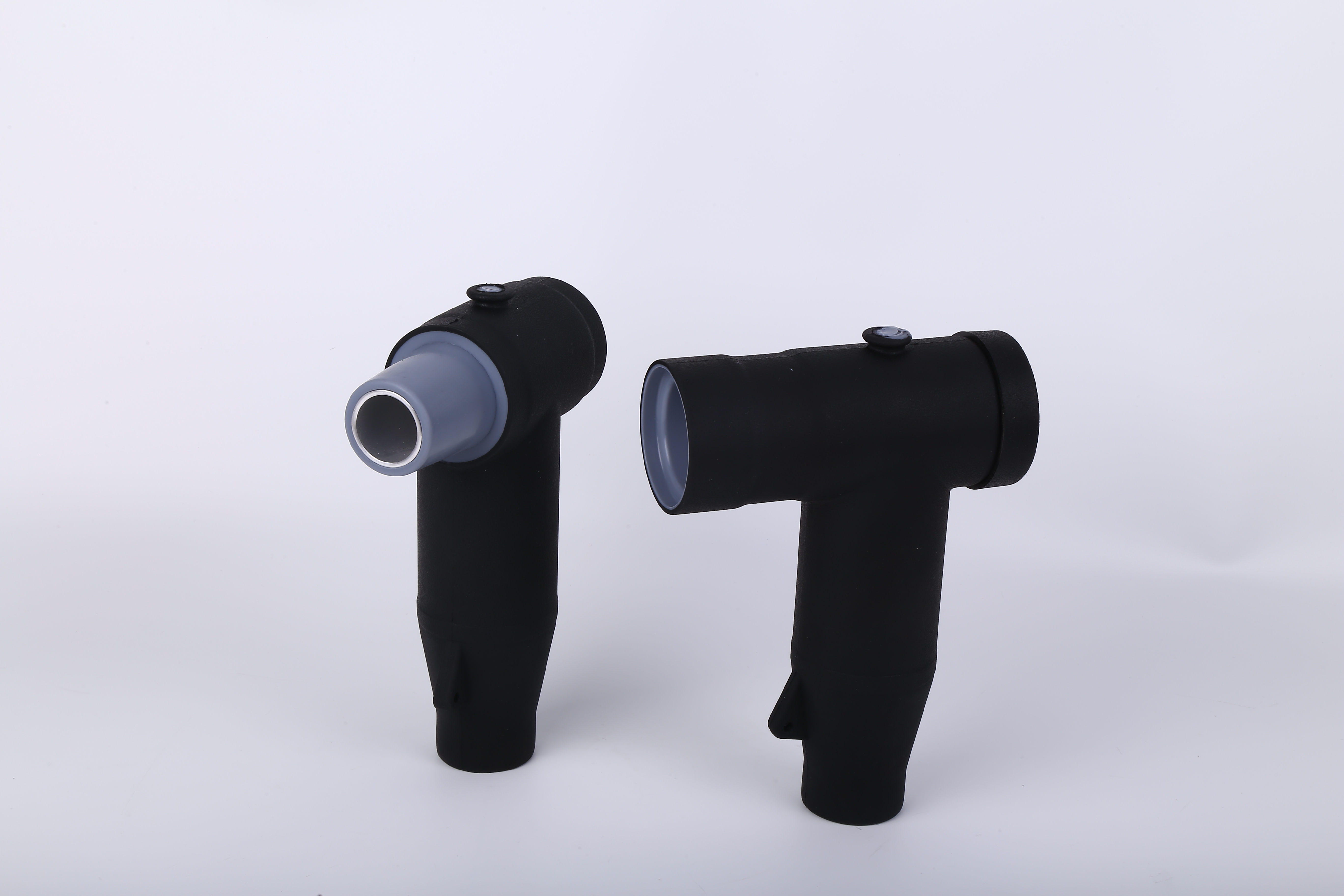 Penggunaan Konektor Siku 630A
